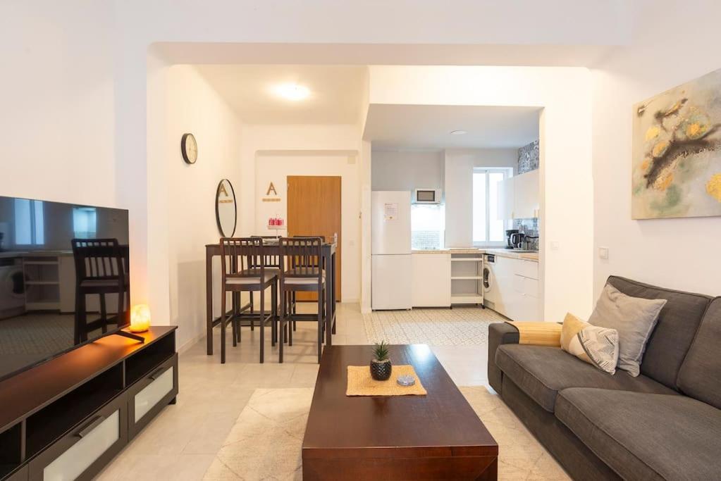 3 Bedroom Flat In Historic Centre Málaga Extérieur photo